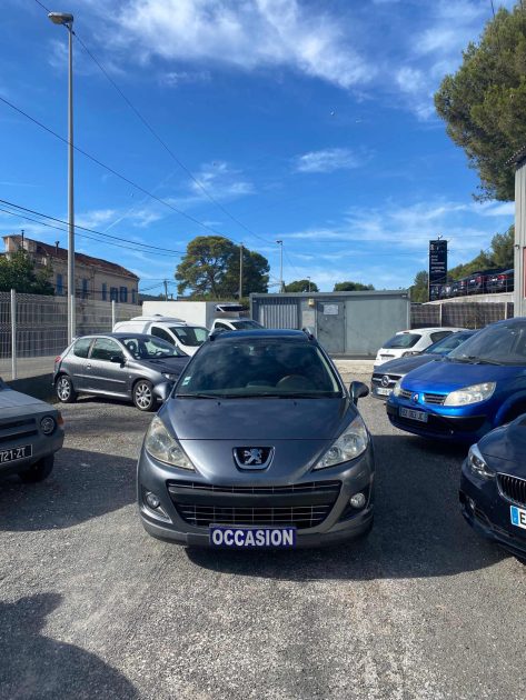 PEUGEOT 207 1.6 HDI FAP BLUE LION ACTIVE distribution neuve 