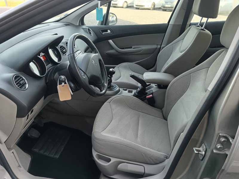 PEUGEOT 308 1.6 E-HDI 112 CV ACTIVE 5P SUIVI COMPLET / DISITRIB OK + CT OK + ENTRETIEN A JOUR