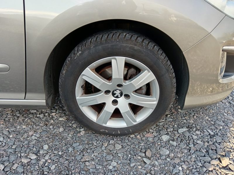 PEUGEOT 308 1.6 E-HDI 112 CV ACTIVE 5P SUIVI COMPLET / DISITRIB OK + CT OK + ENTRETIEN A JOUR