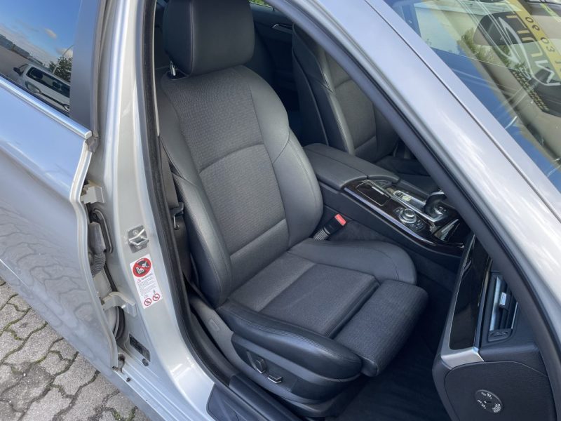 BMW 528I CONFORT 2010