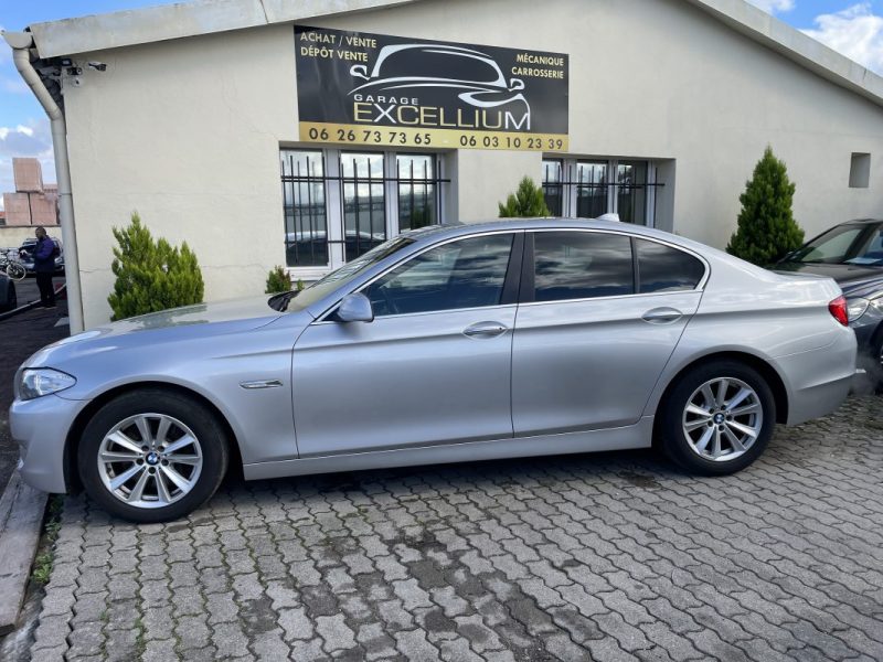 BMW 528I CONFORT 2010