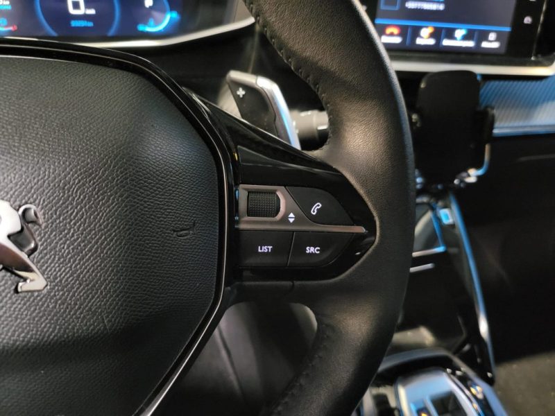 PEUGEOT 208 1.2 PURETECH 100cv EAT8 STYLE / CAMERA / APPLE CARPLAY