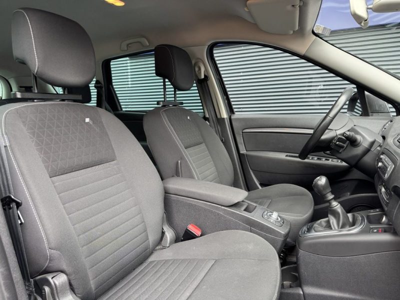 Renault Grand Scenic III 1.2 TCE 130ch Limited - 7 places - 1ère Main