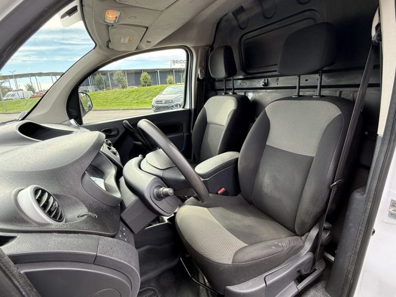 RENAULT KANGOO 1.5 DCI 75 PORTE LATÉRALE / CLIM / GPS
