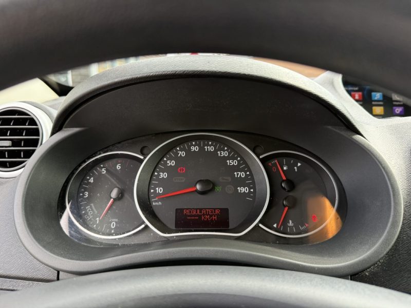 RENAULT KANGOO 1.5 DCI 75 PORTE LATÉRALE / CLIM / GPS