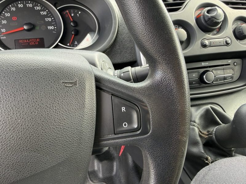 RENAULT KANGOO 1.5 DCI 75 PORTE LATÉRALE / CLIM / GPS