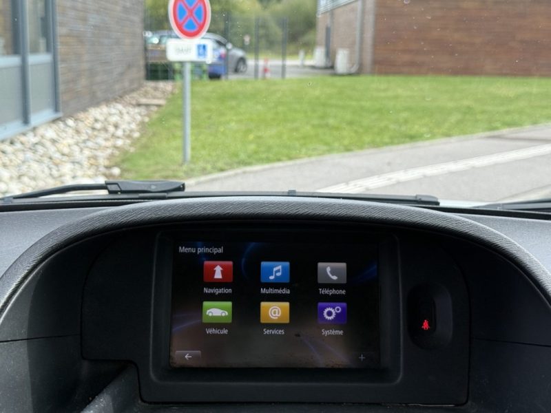 RENAULT KANGOO 1.5 DCI 75 PORTE LATÉRALE / CLIM / GPS