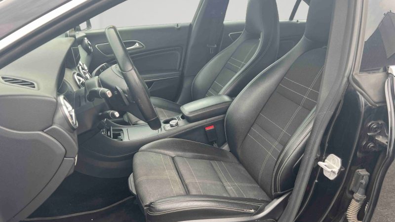 MERCEDES-BENZ CLASSE CLA 220 D 177 ch Business Executive 7G-DCT