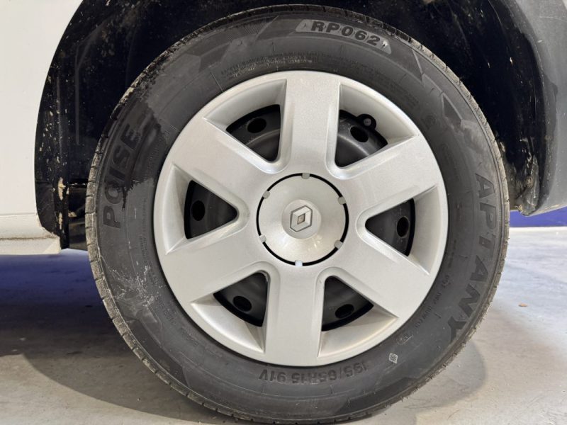 RENAULT KANGOO 1.5 DCI 75 CH 3 PLACES - DISTRI OK