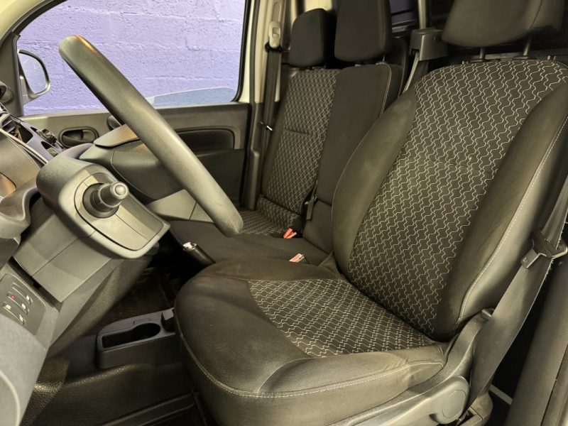 RENAULT KANGOO 1.5 DCI 75 CH 3 PLACES - DISTRI OK