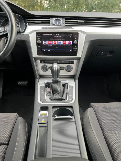 VOLKSWAGEN PASSAT SW 1.6 TDI 120CH CONFORTLINE DSG7
