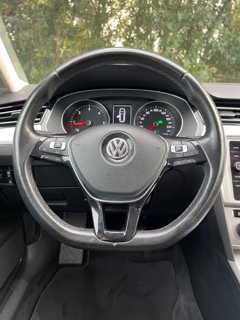 VOLKSWAGEN PASSAT SW 1.6 TDI 120CH CONFORTLINE DSG7