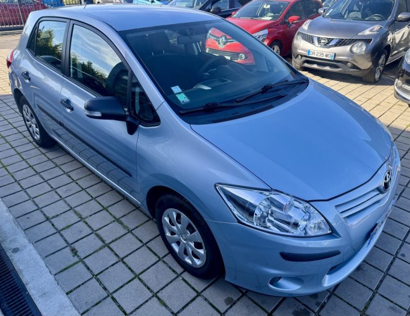 TOYOTA AURIS 100 VVT-I START&STOP ACTIVE 5P