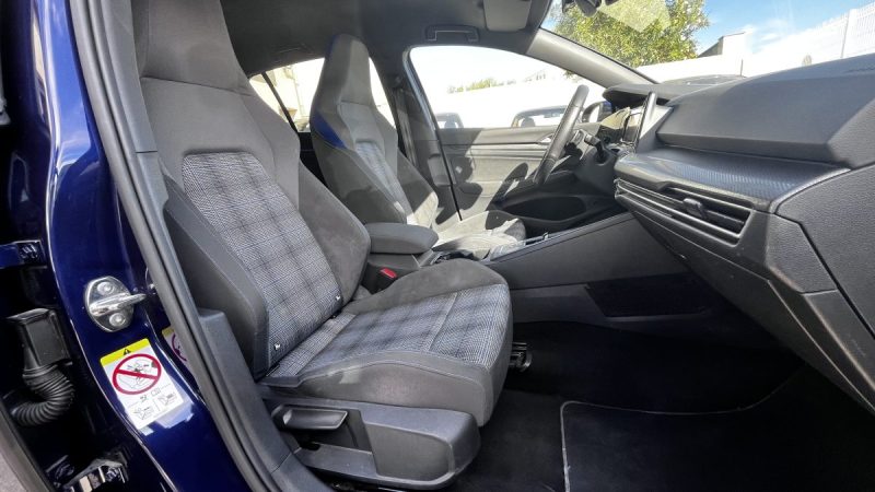 VOLKSWAGEN GOLF 8 GTE 1.4 EHYBRID 245CH DSG 2022 / Véhicule Français 1ere main