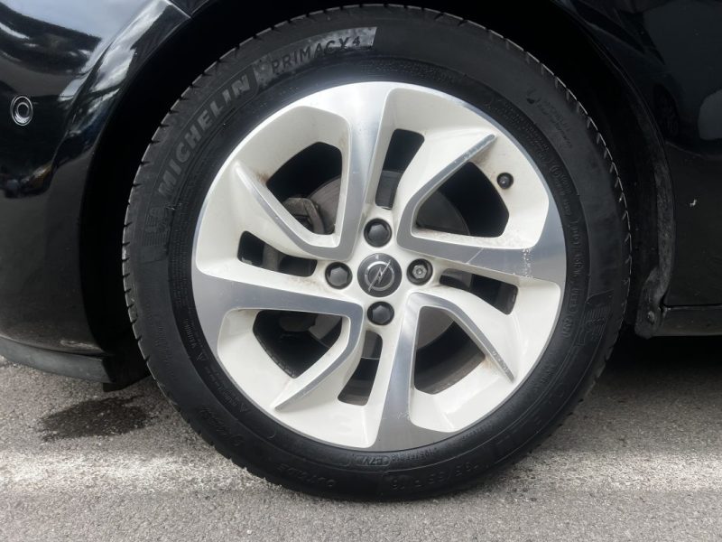 OPEL ADAM TWINPORT 87CV DÉCAPOTABLE