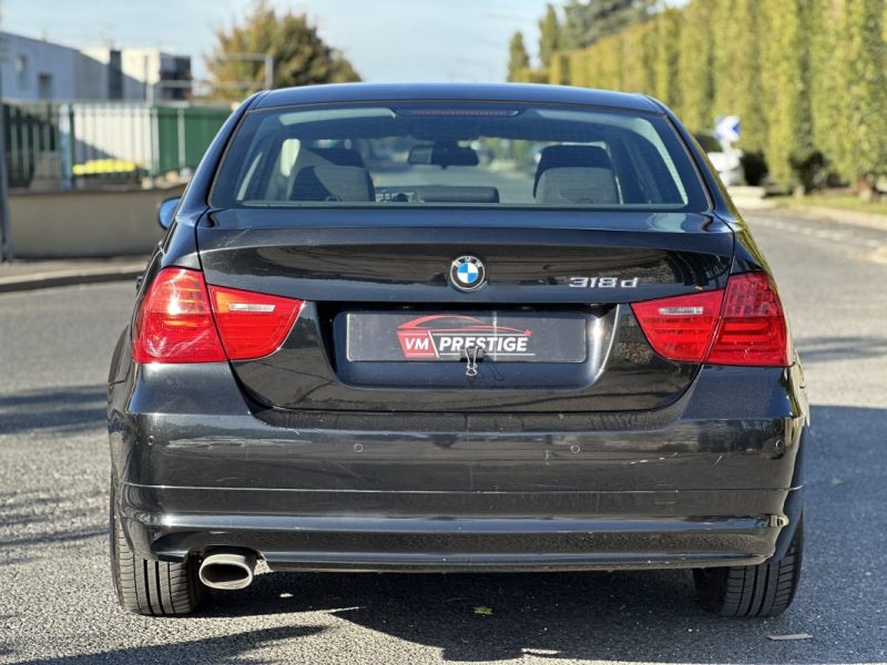 BMW SERIE 3 318D 143 CV E90 Phase 2 / Paiement 4X ou 10X Possible