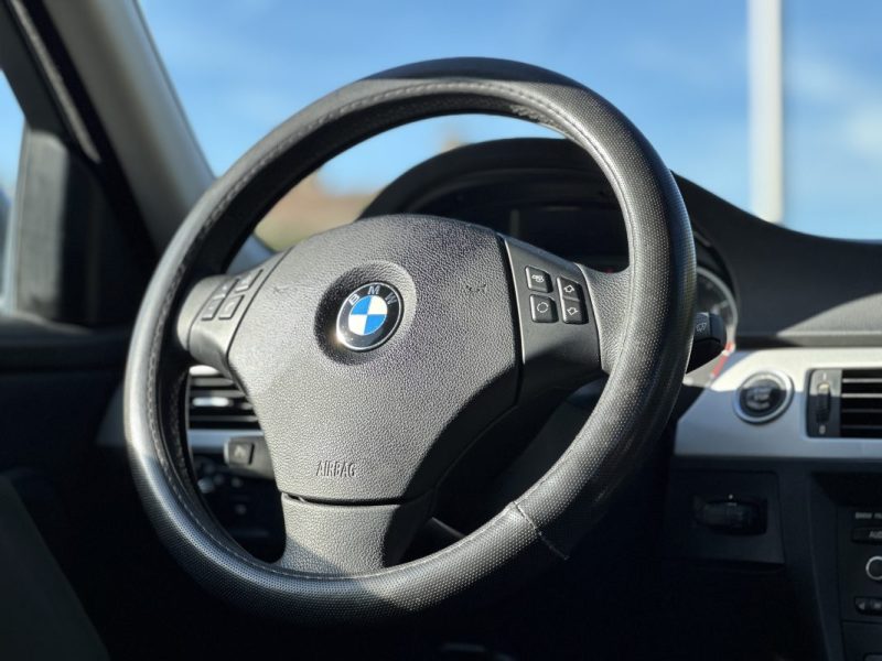 BMW SERIE 3 318D 143 CV E90 Phase 2 / Paiement 4X ou 10X Possible