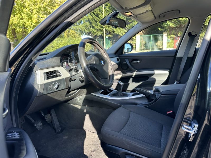 BMW SERIE 3 318D 143 CV E90 Phase 2 / Paiement 4X ou 10X Possible