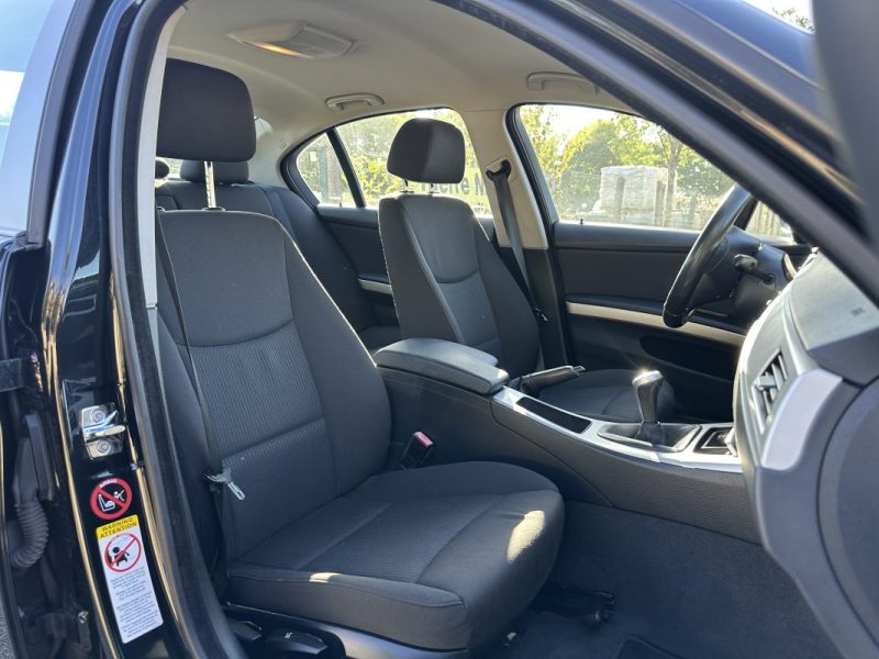 BMW SERIE 3 318D 143 CV E90 Phase 2 / Paiement 4X ou 10X Possible