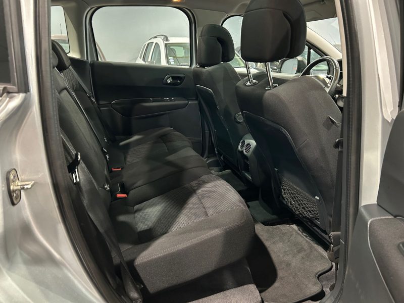 PEUGEOT 3008 1.6I - 16V 120CH