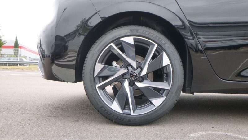 PEUGEOT 308  BLUEHDI 130CH S S EAT8 ALLURE 2025