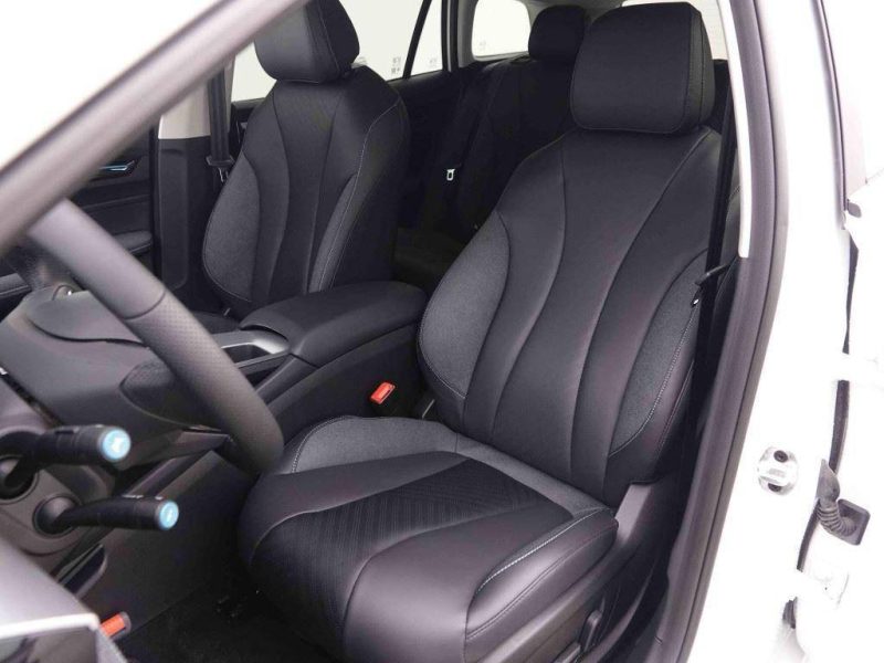 MG MG5 61 KWH LONG RANGE 400KM WLTP LUXURY 2025