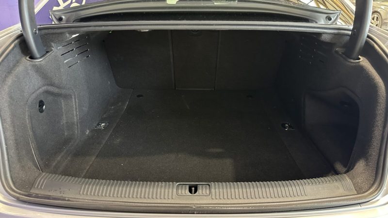 Audi A4 Limousine B9 2.0 TDI 150ch S-Line - S-Tronic - Toit ouvrant - Carplay - Virtual Cockpit