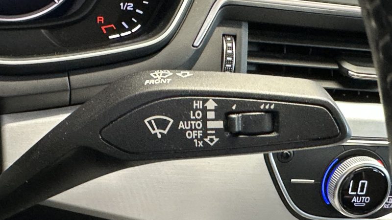 Audi A4 Limousine B9 2.0 TDI 150ch S-Line - S-Tronic - Toit ouvrant - Carplay - Virtual Cockpit