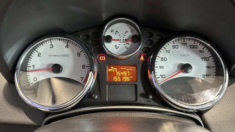 Peugeot 207 1.4 VTi 95ch Premium - Dossier de factures