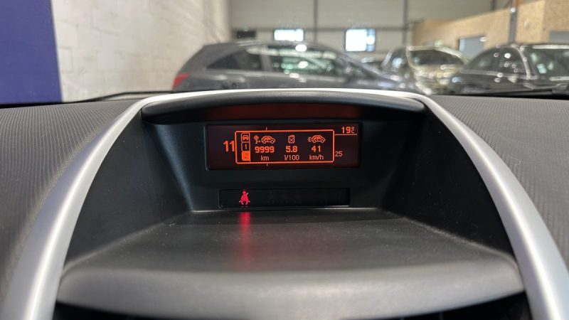 Peugeot 207 1.4 VTi 95ch Premium - Dossier de factures