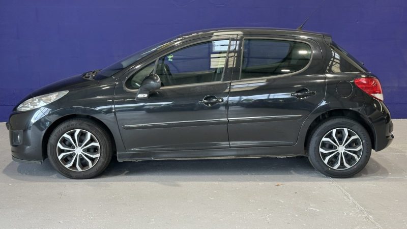 Peugeot 207 1.4 VTi 95ch Premium - Dossier de factures