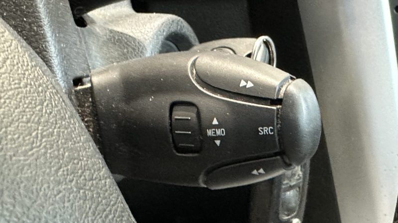 Peugeot 207 1.4 VTi 95ch Premium - Dossier de factures