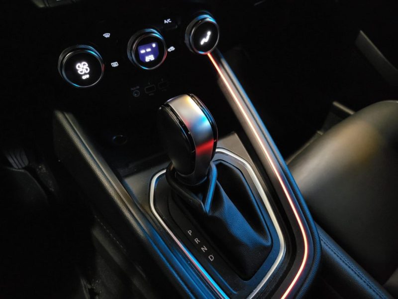 RENAULT CLIO 1.3 TCE 130ch INITIALE PARIS VOLANT CHAUFFANT / APPLE CARPLAY / MAIN LIBRE / CAMERA 360