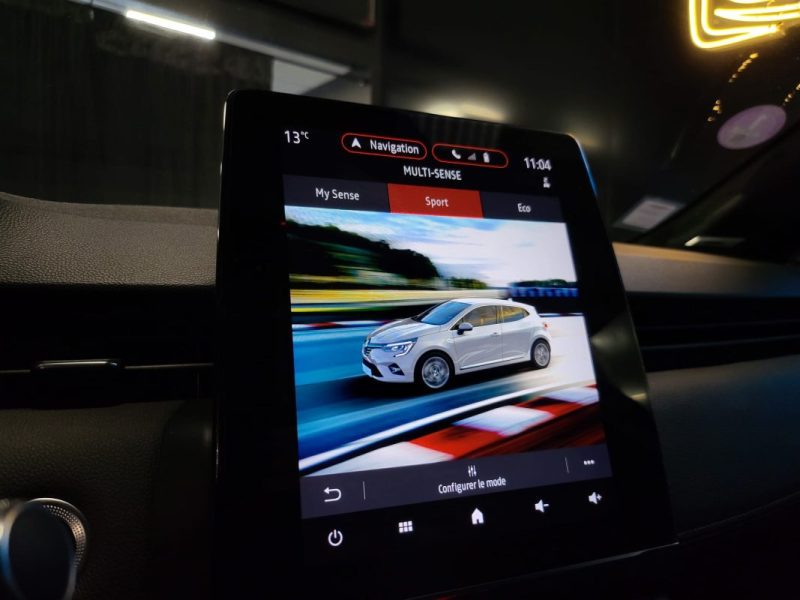 RENAULT CLIO 1.3 TCE 130ch INITIALE PARIS VOLANT CHAUFFANT / APPLE CARPLAY / MAIN LIBRE / CAMERA 360