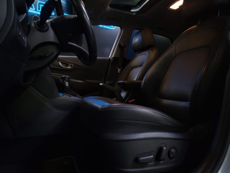 HYUNDAI KONA 1.6 CRDi 136ch EXECUTIVE TOIT OUVRANT / APPLE CARPLAY / SIEGES CHAUFFANTS