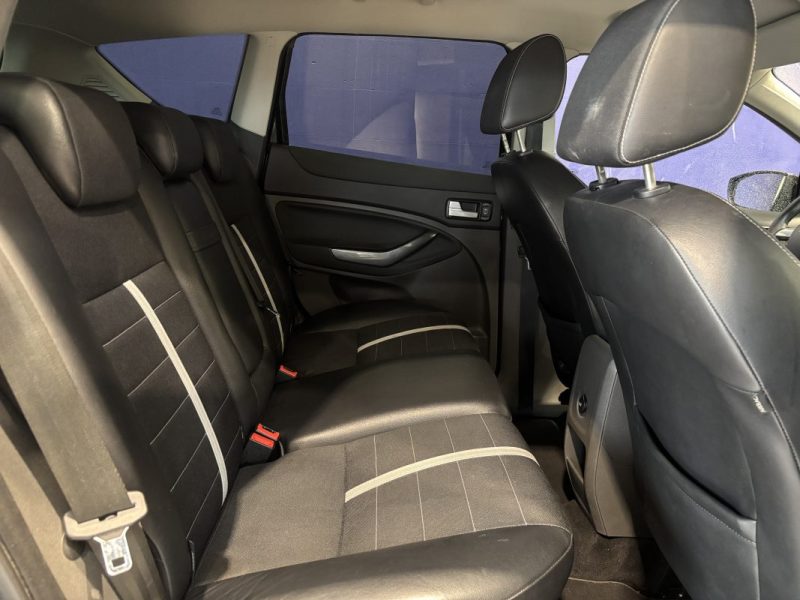 Ford Kuga 2.0 TDCi 163ch 4x4 Titanium - Vidange de boite et distribution faites