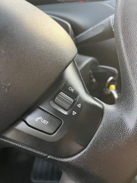 PEUGEOT 208 1.6 HDI 75CV PREMIUM 