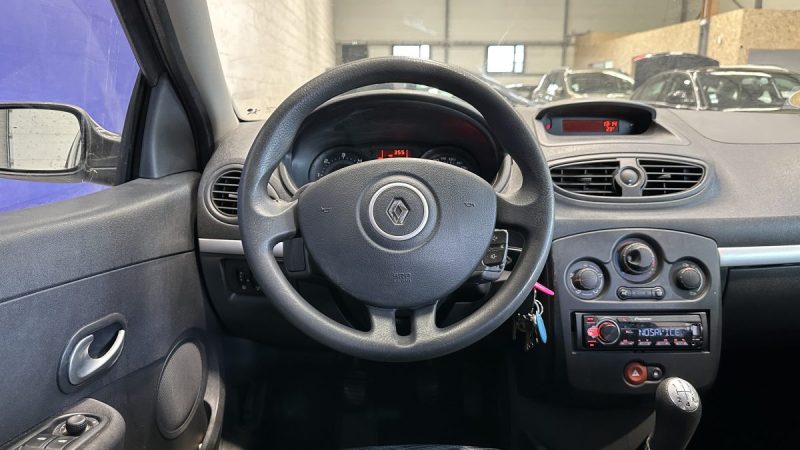 Renault Clio 3 1.5 dCi 85ch Expression - Dossier de factures