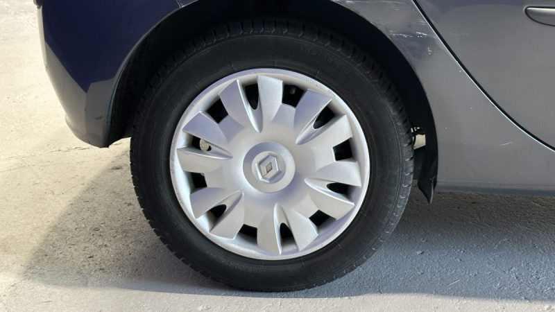 Renault Clio 3 1.5 dCi 85ch Expression - Dossier de factures