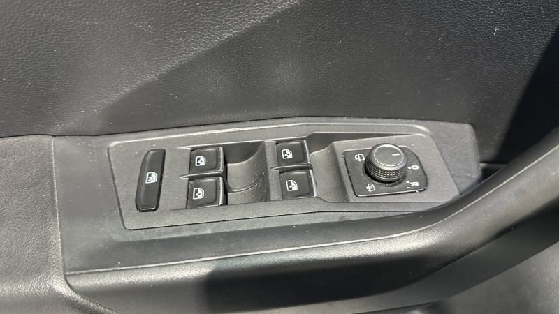 Volkswagen T-Roc 2.0 TDI 150ch R-Line Edition DSG7 - Sièges chauffants - Carplay