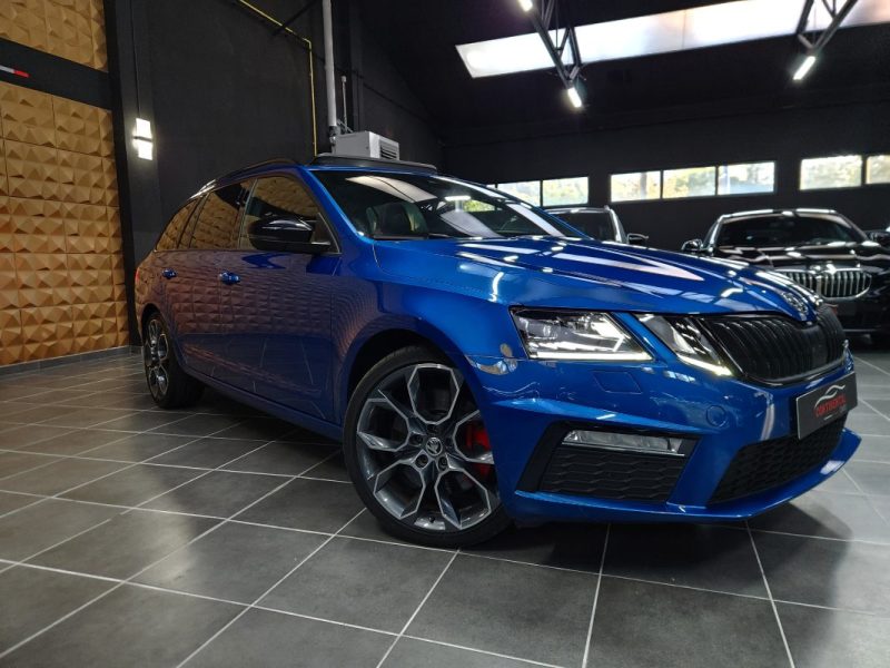 SKODA OCTAVIA Combi RS 2.0 TSi 245 DSG*PANO*ACC*CAMERA*19P*