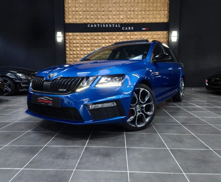 SKODA OCTAVIA Combi RS 2.0 TSi 245 DSG*PANO*ACC*CAMERA*19P*