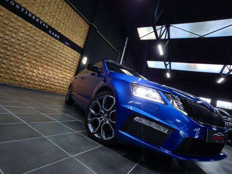 SKODA OCTAVIA Combi RS 2.0 TSi 245 DSG*PANO*ACC*CAMERA*19P*