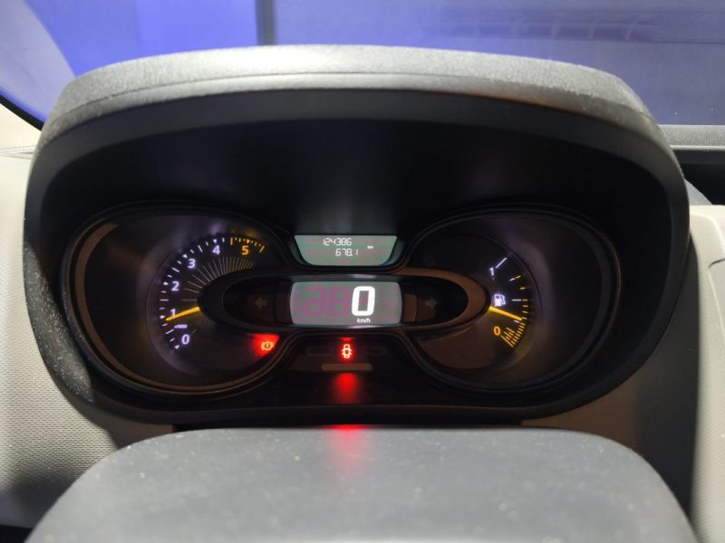 RENAULT RENAULT TRAFIC 3 L2 1.6 DCI 125 CV VERSION 9 PLACES OU VAN AMENAGE  L2 1.6 DCI 125CH ENERGY LIFE 9 PLACES 2016