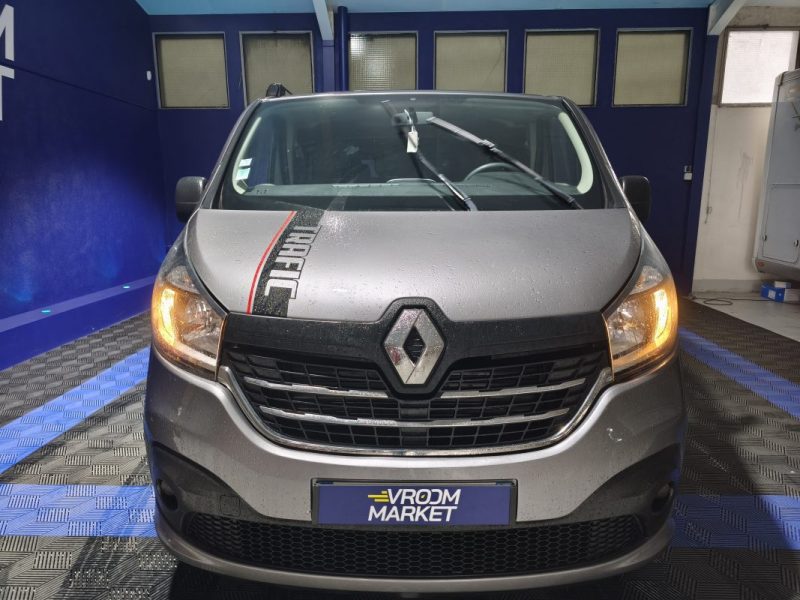 RENAULT RENAULT TRAFIC 3 L2 1.6 DCI 125 CV VERSION 9 PLACES OU VAN AMENAGE  L2 1.6 DCI 125CH ENERGY LIFE 9 PLACES 2016