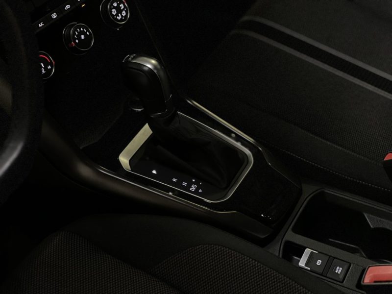 VOLKSWAGEN T-ROC 1.5 TSI 150CH R-LINE DSG 