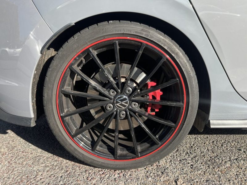 VOLKSWAGEN GOLF 2.0 TSI 300CH GTI CLUBSPORT EDITION 45 DSG7 - AKRAPOVIC / TOIT OUVRANT / HARMAN KARDON 