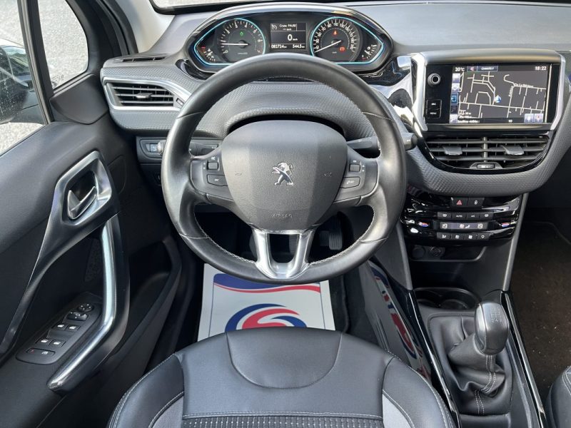 PEUGEOT 2008 1.2 110CH ALLURE / 1ÈRE MAIN - ENTRETIEN COMPLET PEUGEOT 