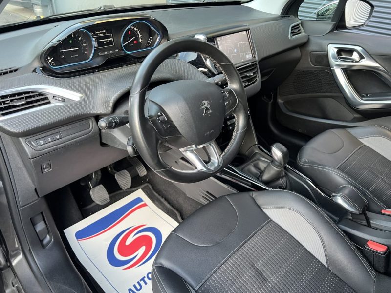 PEUGEOT 2008 1.2 110CH ALLURE / 1ÈRE MAIN - ENTRETIEN COMPLET PEUGEOT 