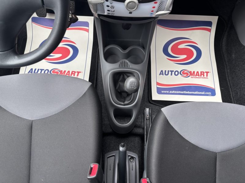 PEUGEOT 107 1.0 68CH 3P 2EME MAIN / SUIVI COMPLET PEUGEOT / MOTEUR A CHAINE 